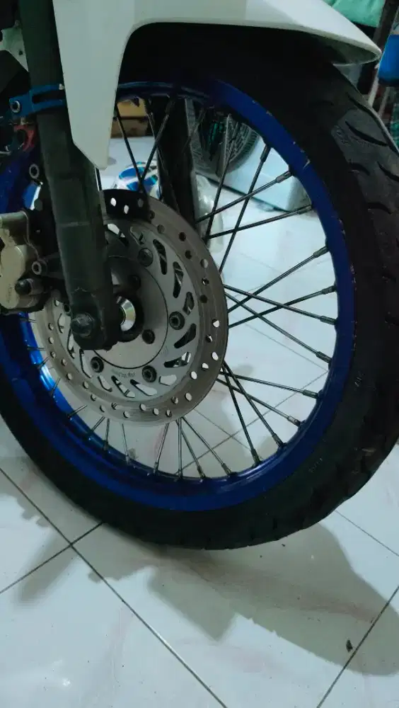 Dijual Santai Velg Rossi Jari - Jari Warna Biru, Ukuran Velg 17x1.60