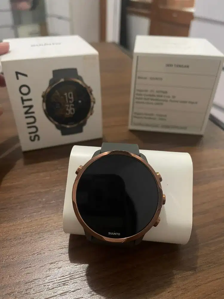 Jam Tangan Outdoor Suunto 7 Smartwatch