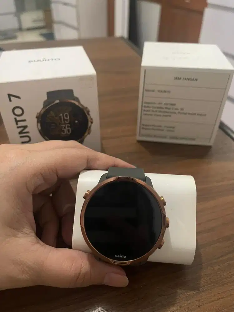Jam Tangan Outdoor Suunto 7 Smartwatch