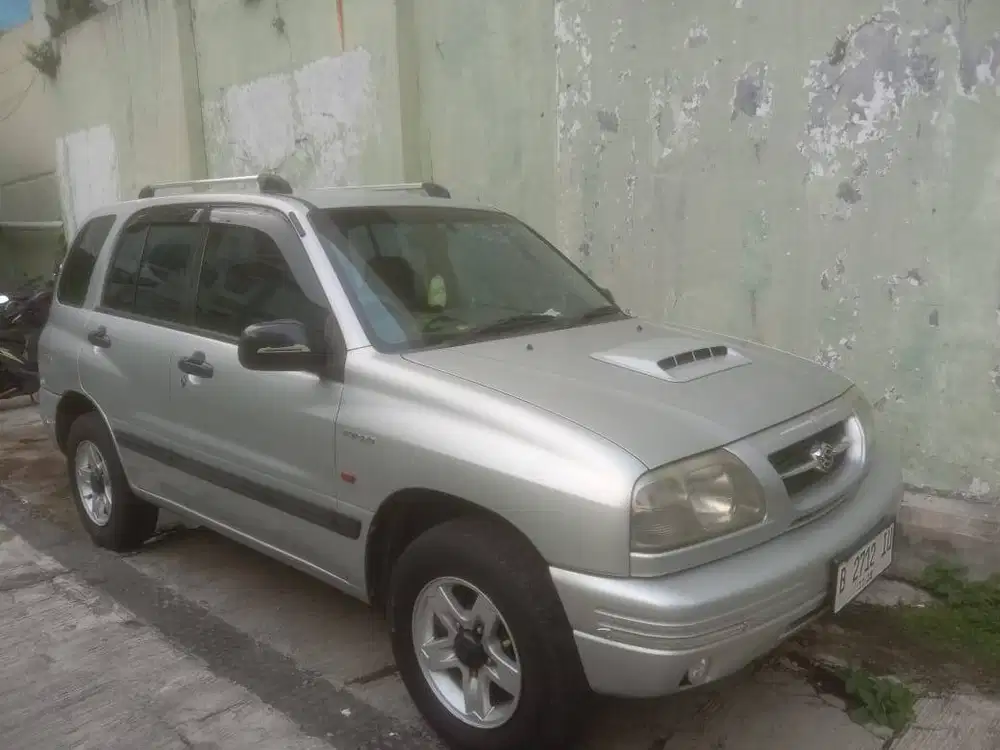 Escudo 1.6 MT Abu Abu 2003