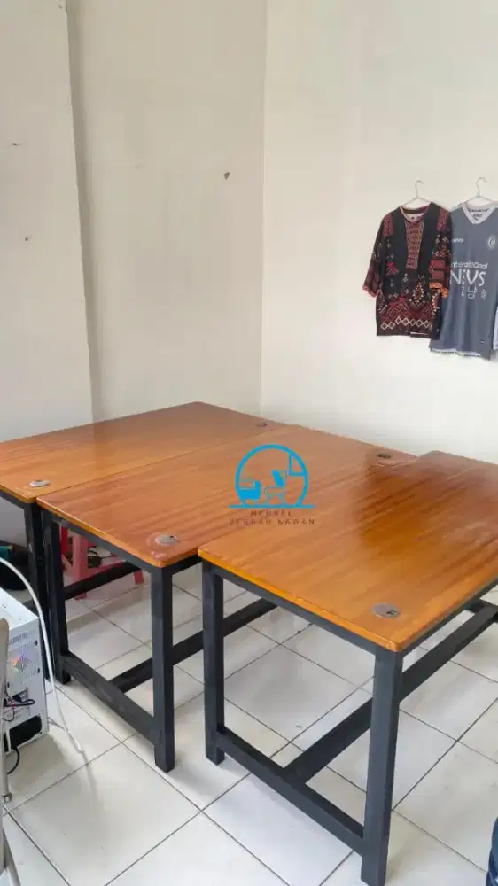 Meja custom!! Siap antar