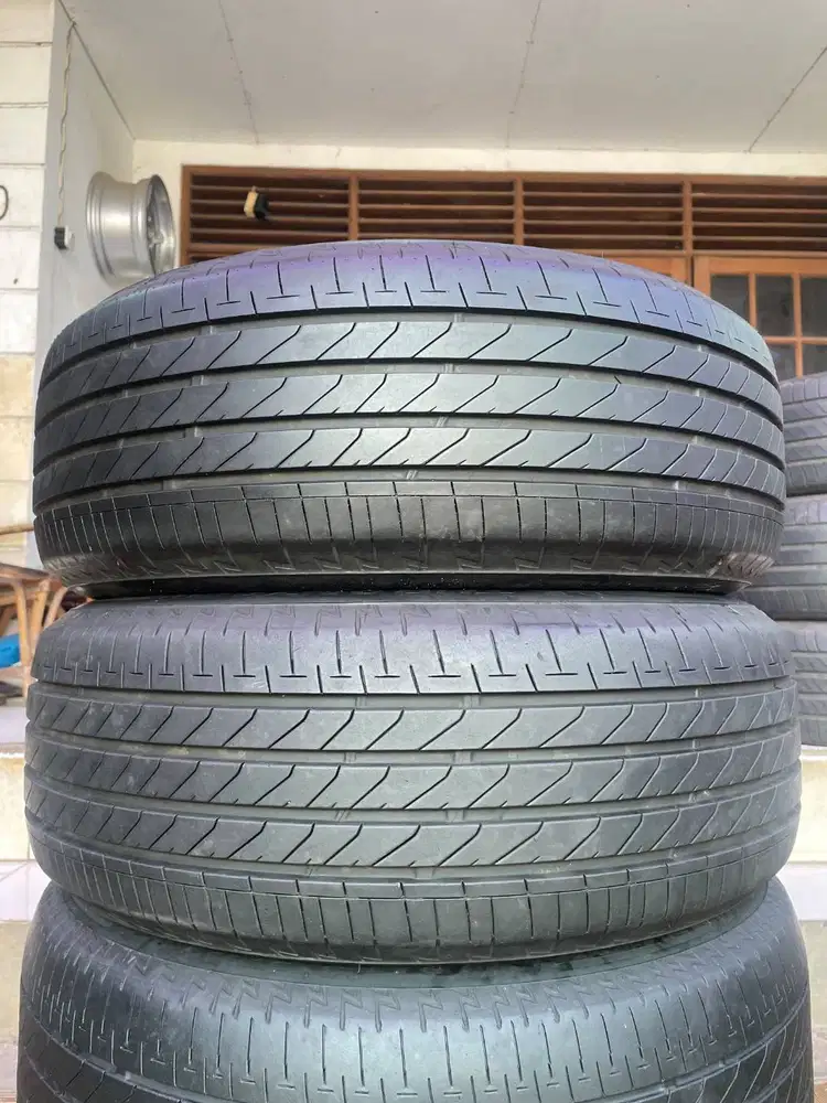 Ban Bridgestone Turanza T005A  215 60 r16 2Pcs