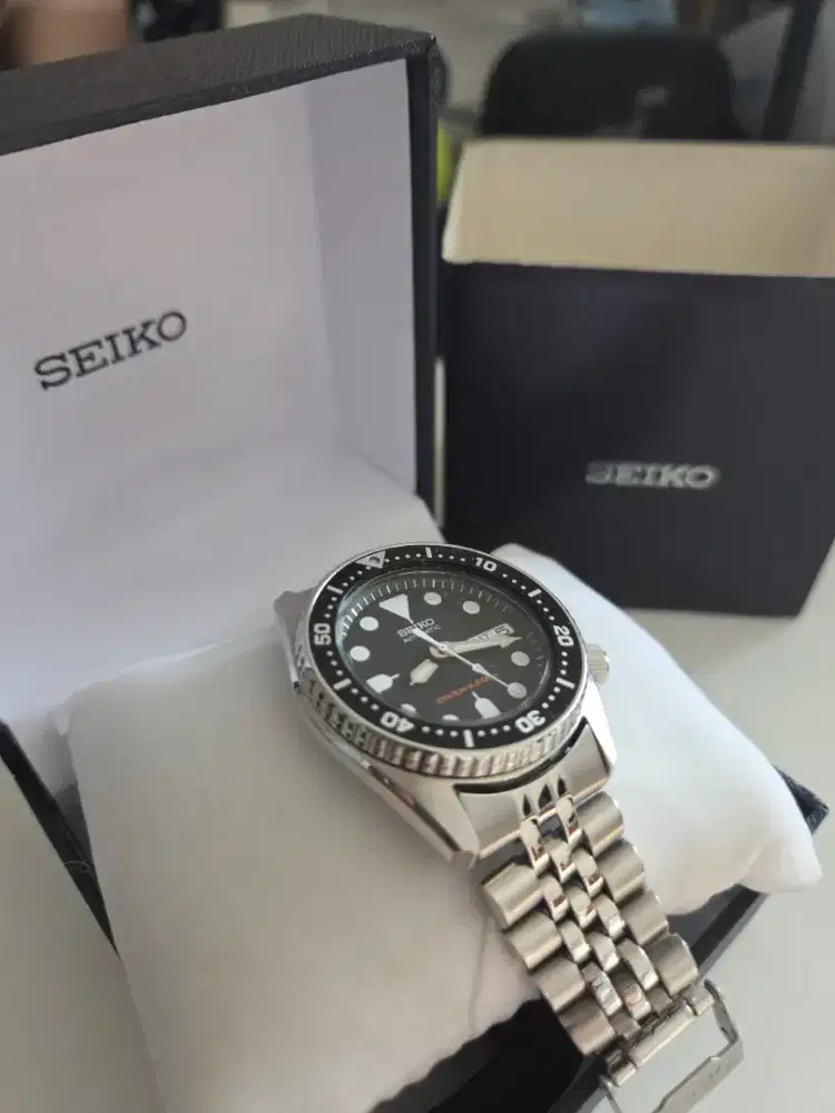 SEIKO SKX013K2 (Discontinued - Excellent Condition)