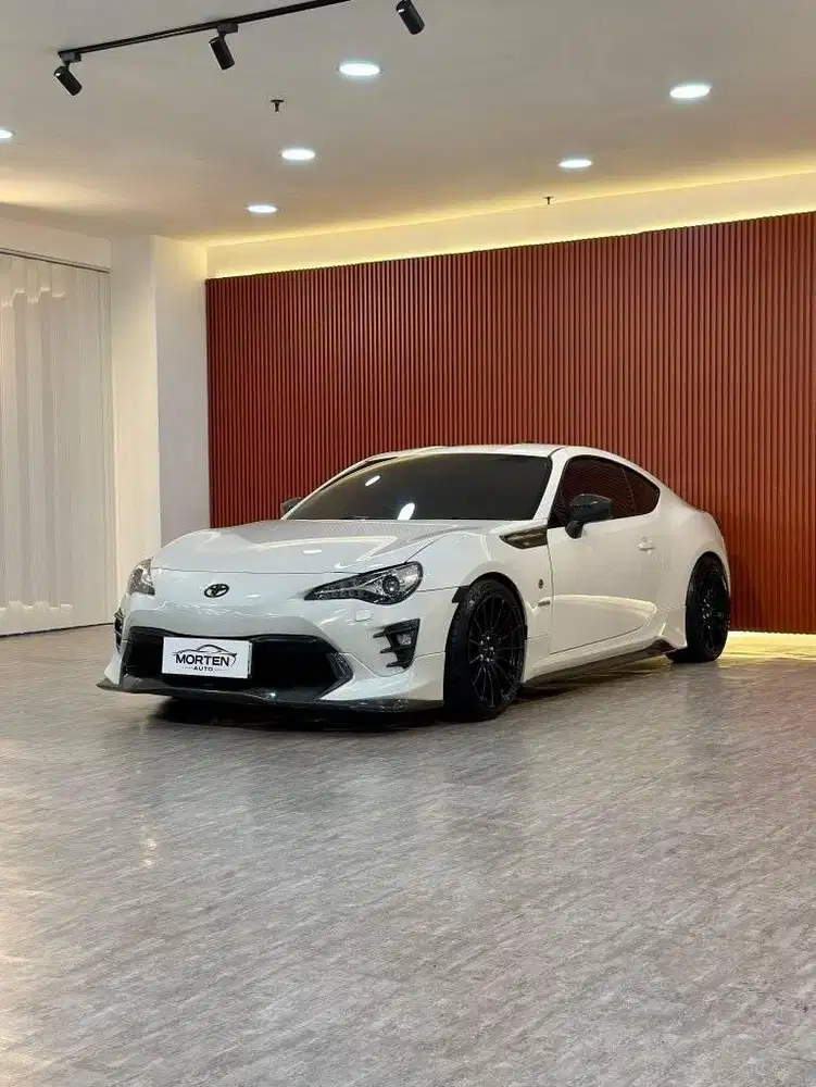 Toyota 86 2.0 L AT Tahun 2018 Km 32 Rb Antik