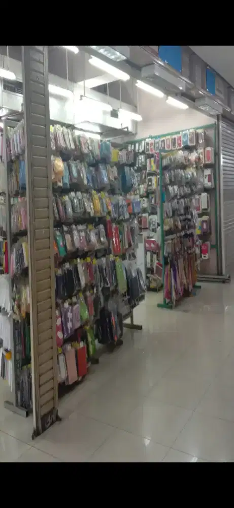 Disewakan kios BEC Lantai LUF12 10m