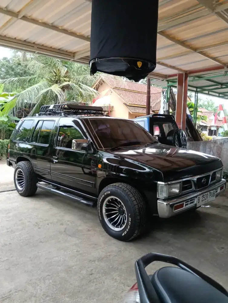 Nissan Terrano Spirit