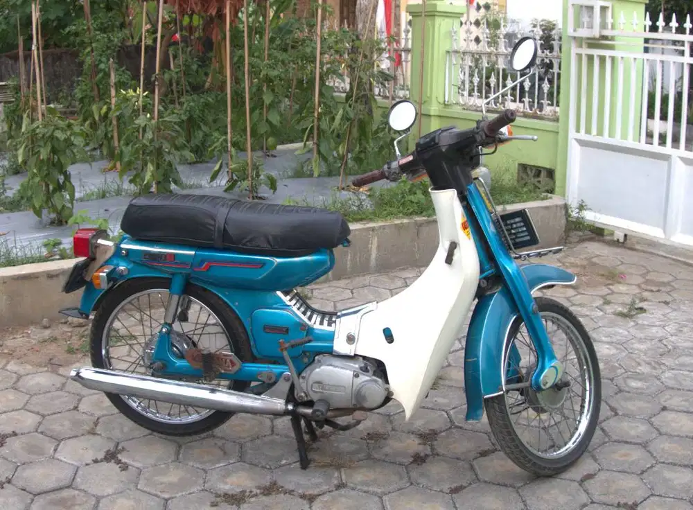 Yamaha V 80, Cat Biru Orisinil_Atas Nama Sendiri