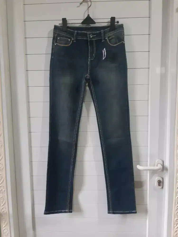 Celana jeans slimfit fading  anak remaja pd&c preloved tjap karoeng