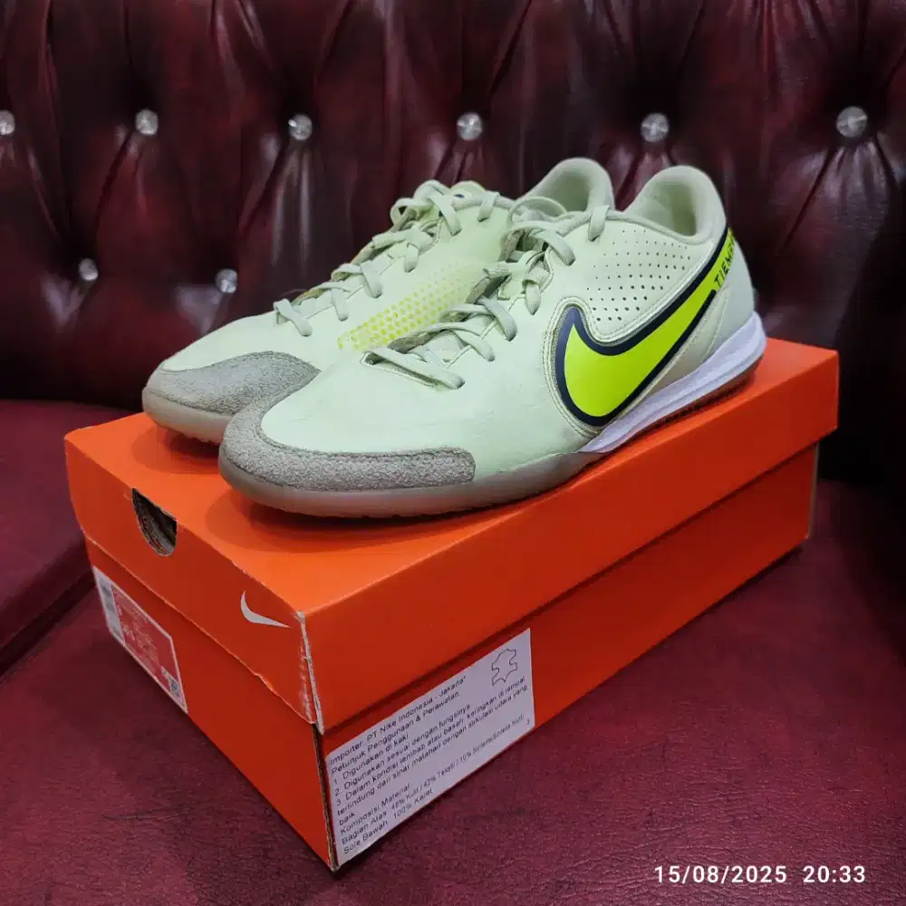 DIJUAL CEPAT SEPATU FUTSAL NIKE TIEMPO LEGEND 9 ACADEMY IC, 42,5-27cm