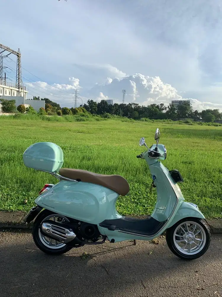 Vespa Primavera 2023 Green Relax