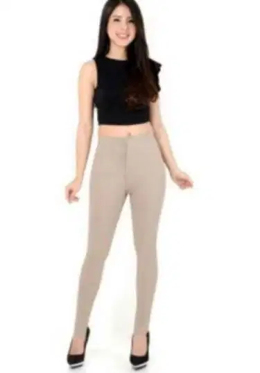 (READY.SIAP.KIRIM)PRELOVED.CELANA.CREAM.HW.JEGGING