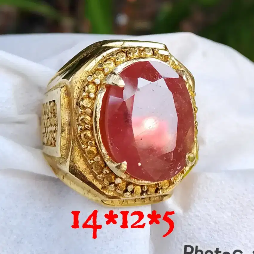 Natural red Ruby dim 14*12*5 ring Kuningan size 8 net harga