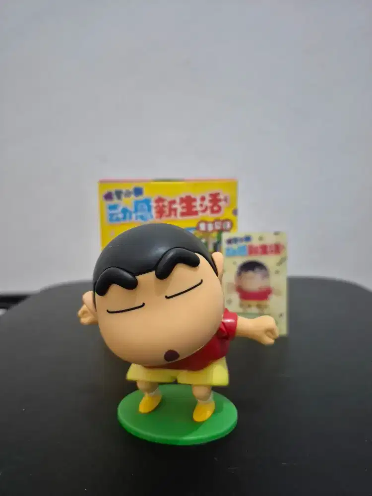 mainan 52 toys crayon shinchan dynamic life