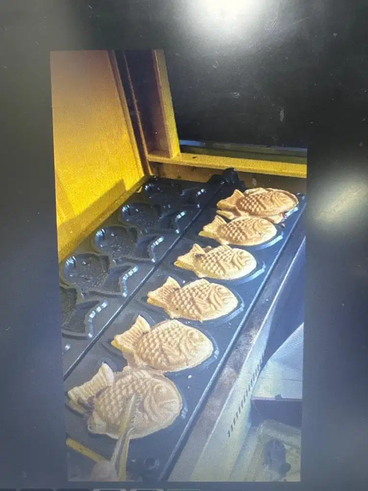 Karyawan bungeoppang