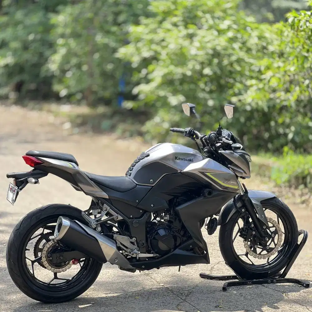 MULUS BANGET! KAWASAKI Z250 FI 2017 GREY KM LOW PAJAK HIDUP LIKE NEW
