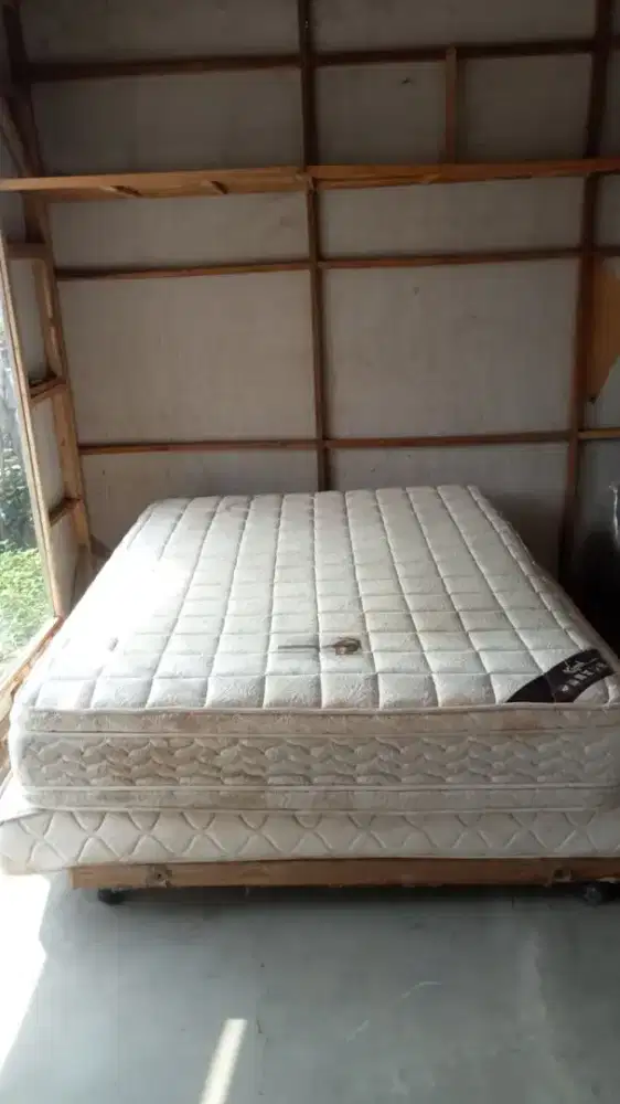 Terima Jual beli Springbed, Kasur busa, Sofabed bekas anda