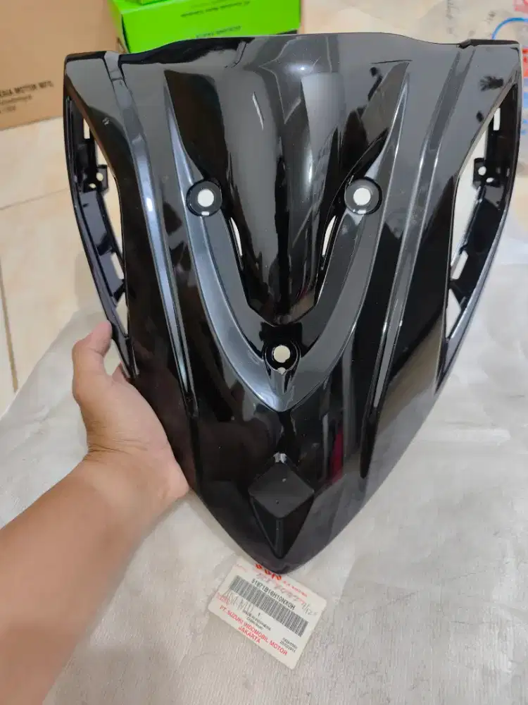 Tameng atau Dasi depan Suzuki Shogun 125 FL warna hitam NOS