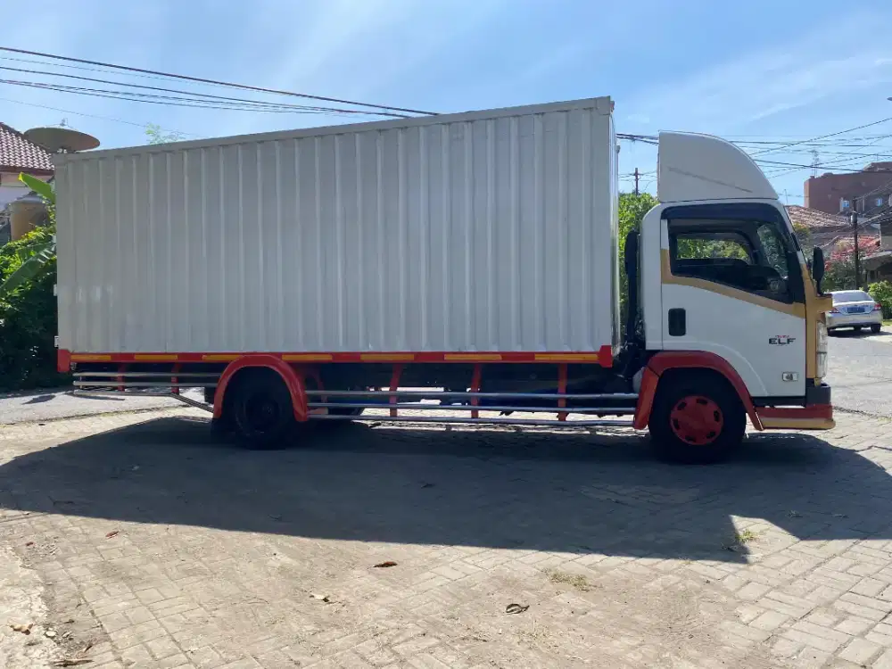 Truk ELF 6rdLong Th2024 Box Jumbo(Kir resmi)