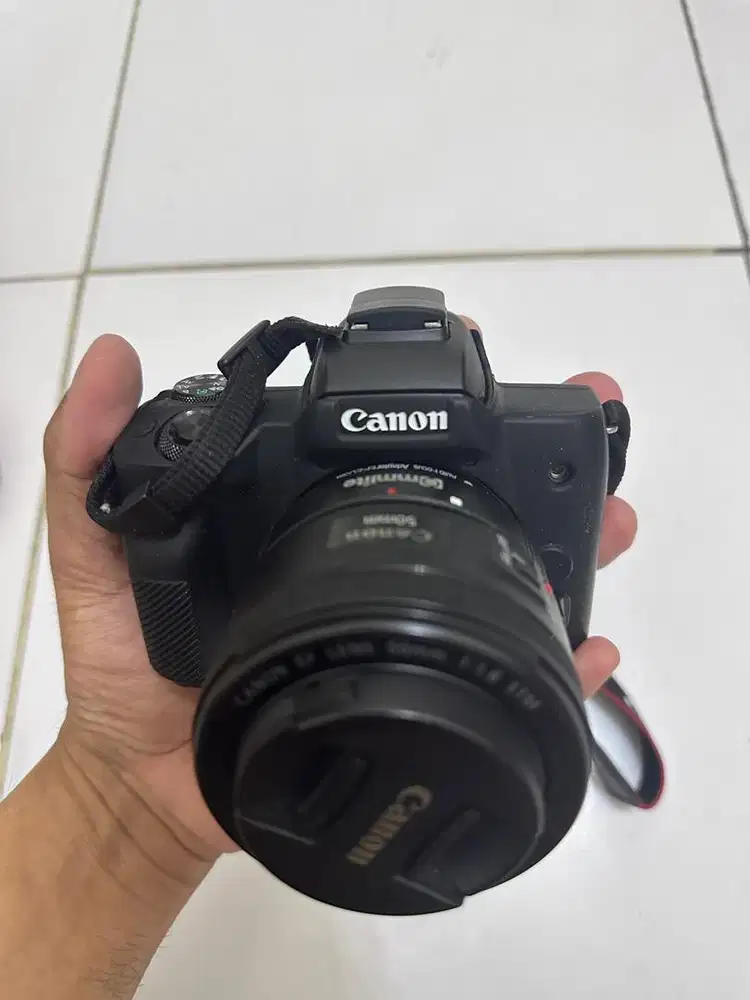 Canon EOS M50 lensa 50mm f1.8