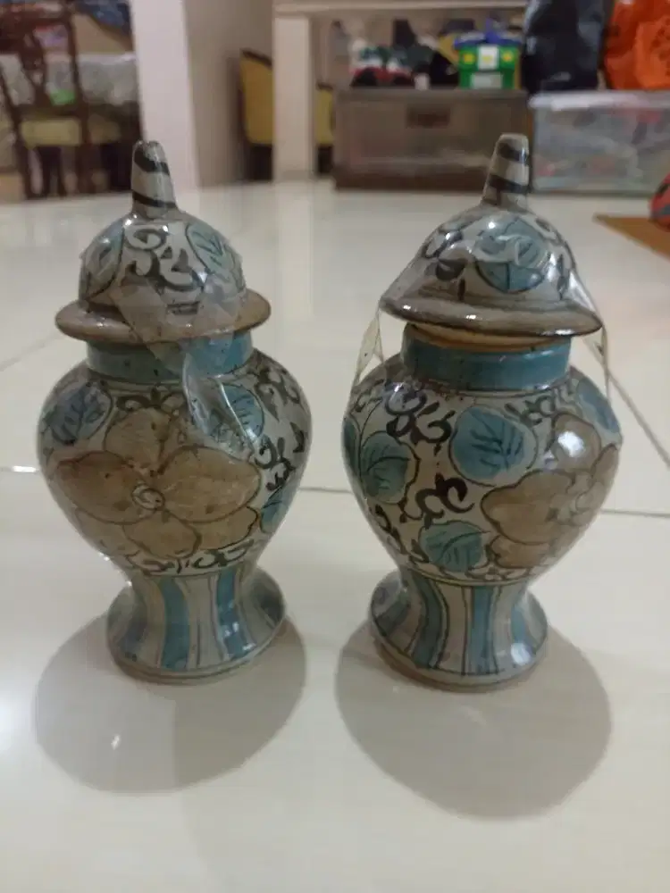 Keramik guci kembar tinggi 20 cm