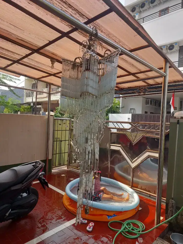 Lampu tangga gantung