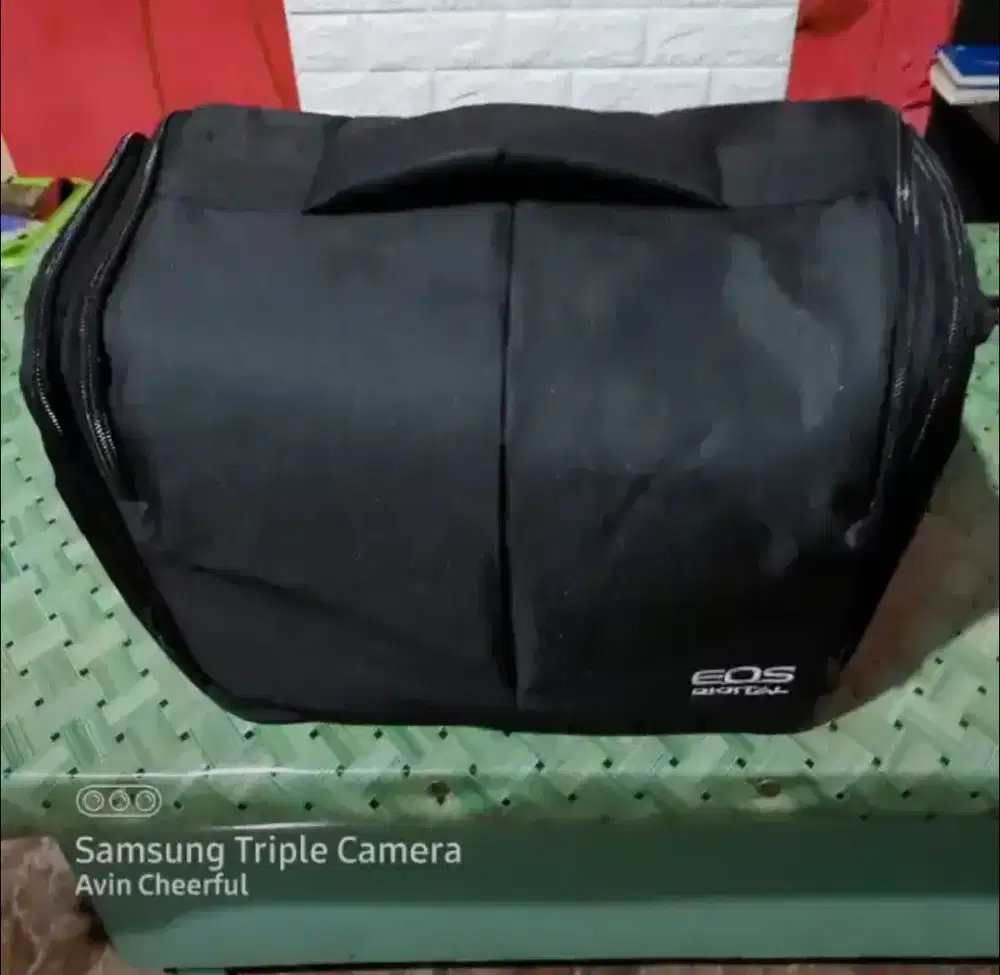 Tas Kamera Canon Bebas