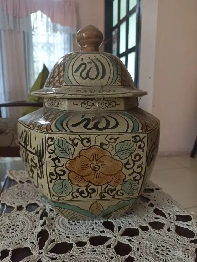 Keramik antik tinggi 35 cm