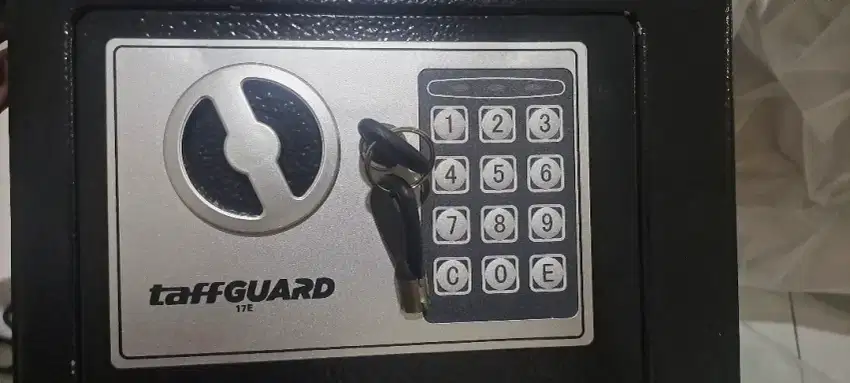 BRANKAS MINI  PASSWORD SDB