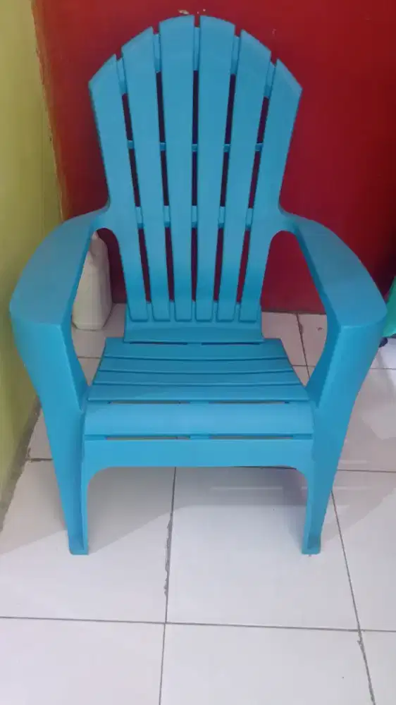Kursi santai plastik kuat