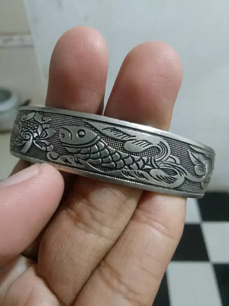 Gelang ukir 3 dimensi ikan koi