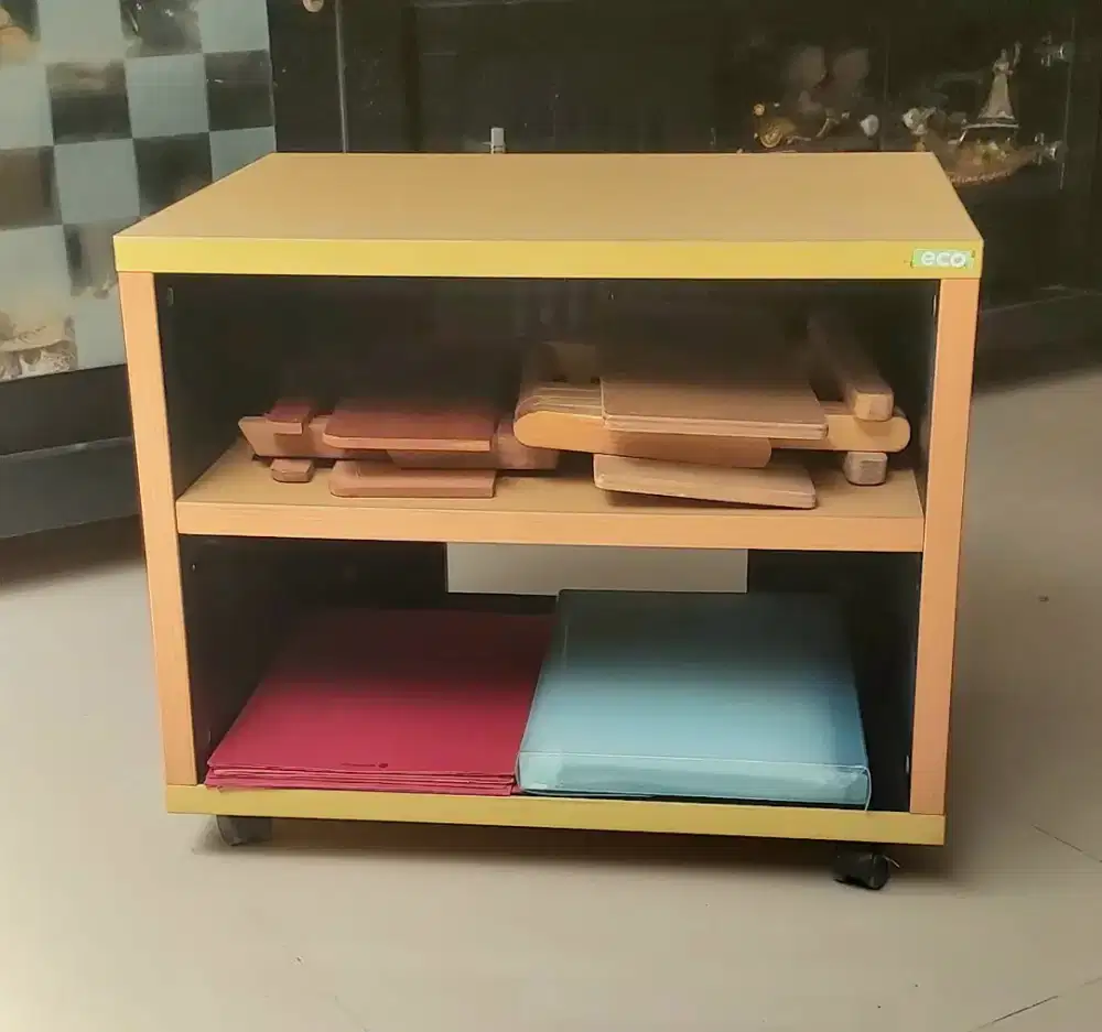 Meja Kecil Kayu Echo