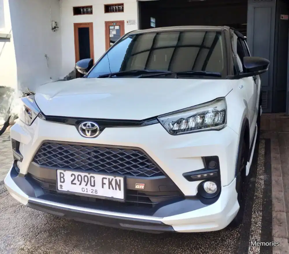 Like New Raize GR Turbo, Two Tone 2023 , Like New