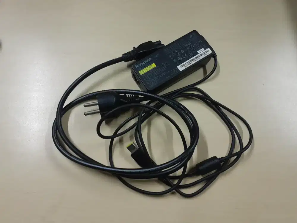 Lenovo AC Adapter ADP-65FD Untuk Lenovo All in One PC