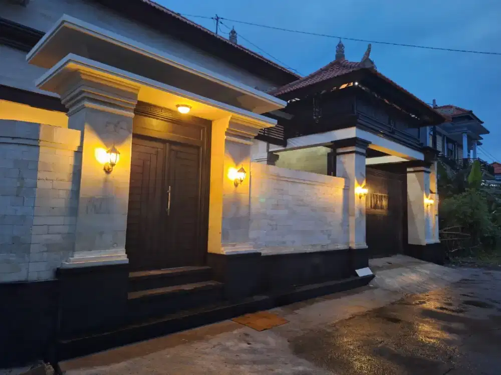 Rumah dalam kota singaraja penarukan