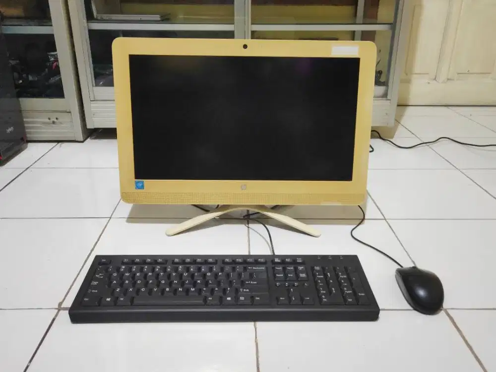 All In One Hp TPC-Q028-20, Intel Celeron J3060