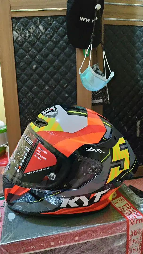 Helm KYT TT Course Jaume Masia