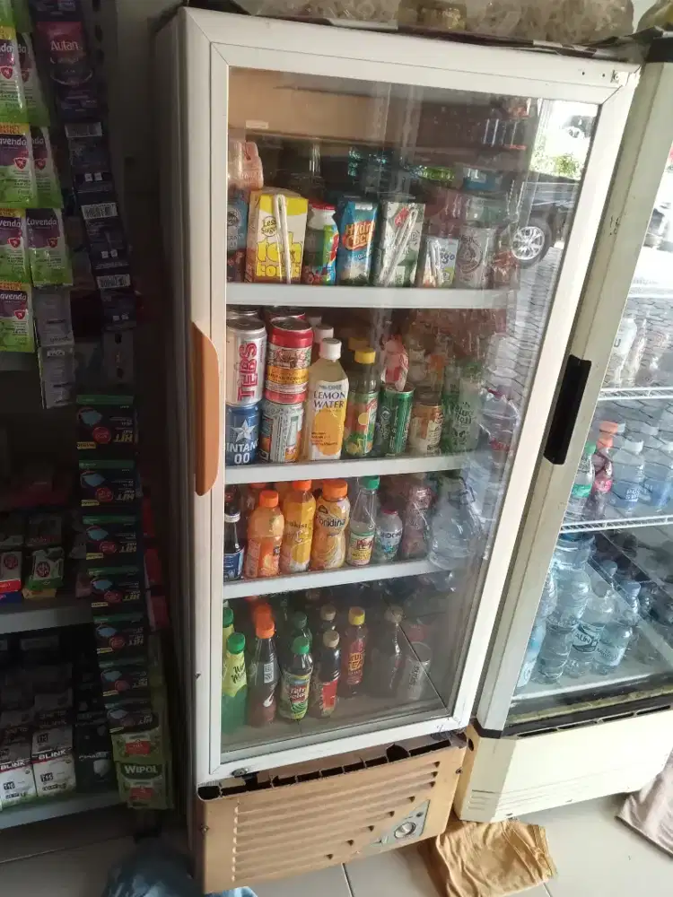 Showcase /pendingin minuman