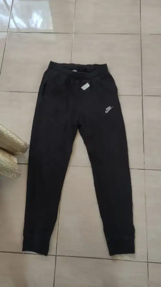 Celana cargo Nike size M