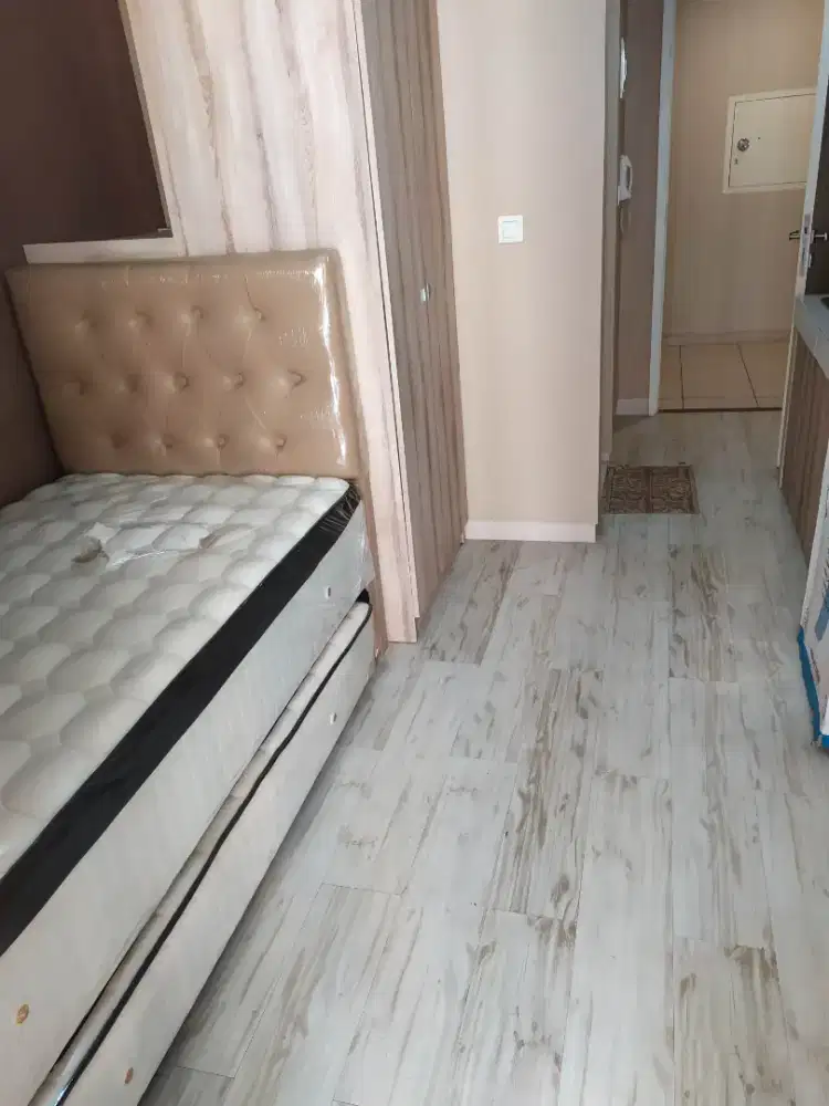 Springlake Studio FF Jual Pool Vu Apartemen Summarecon Bekasi