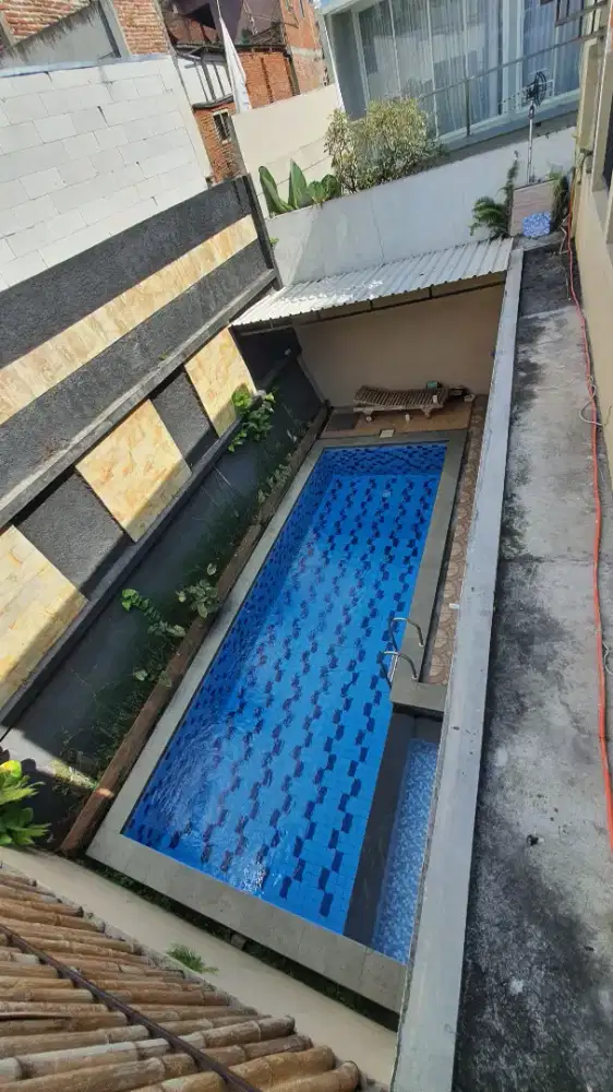 VILLA LOKASI STRATEGIS & FAVORIT DI KOTA BATU, SIAP DIHUNI / DISEWAKAN