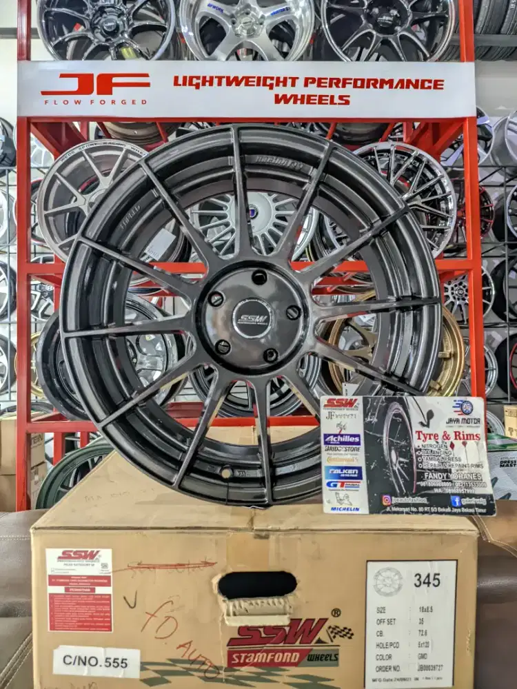 velg SSW s345
enkei spyder
r18
pcd 5x114,3
lbr 8,5/9,5
et 35