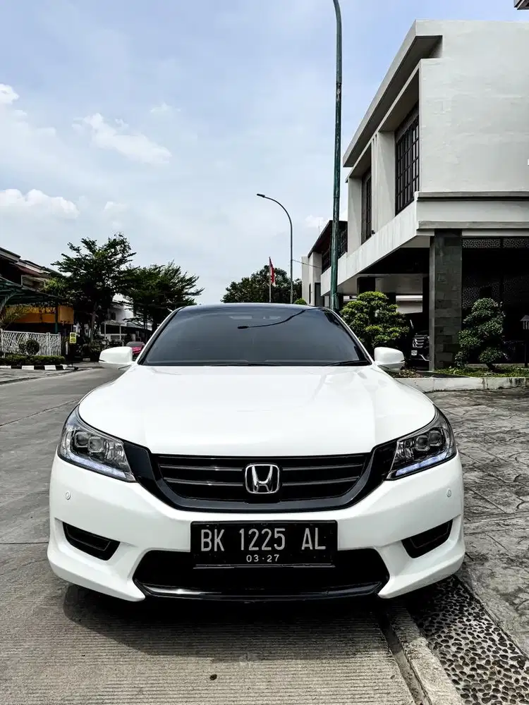 Honda Accord 2.4 VTIL 2013 A/T