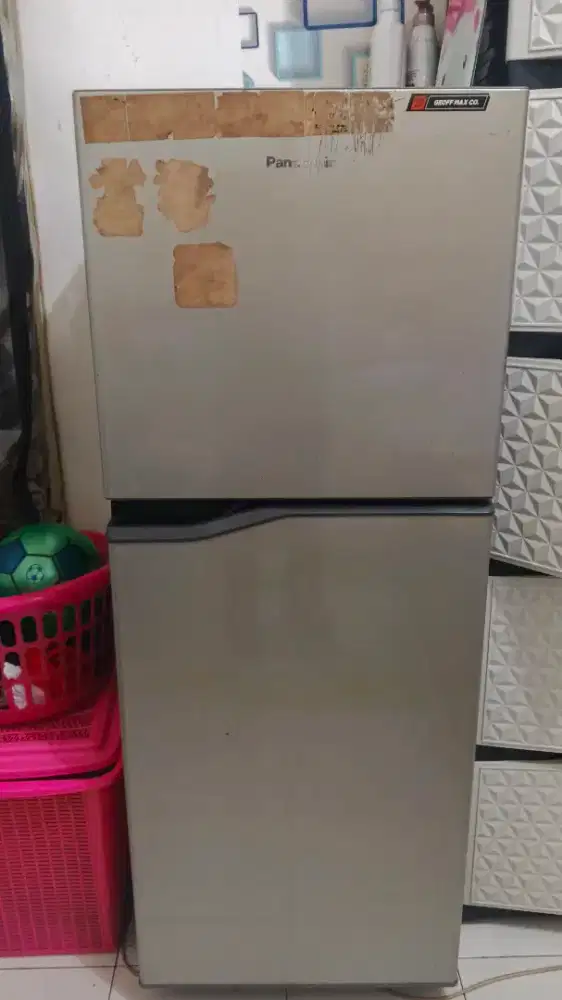 Kulkas 2 pintu panasonic
