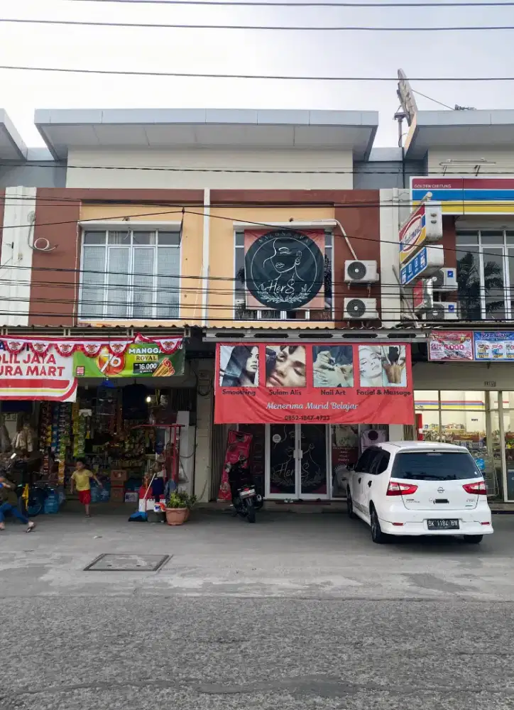 Dibutuhkan Karyawan Salon, Pengalaman Min. 1 Tahun
