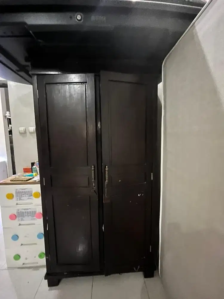 Jual Lemari Jati Asli /Tua