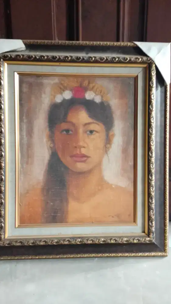 Lukisan lawas dengan cat diatas kanvas