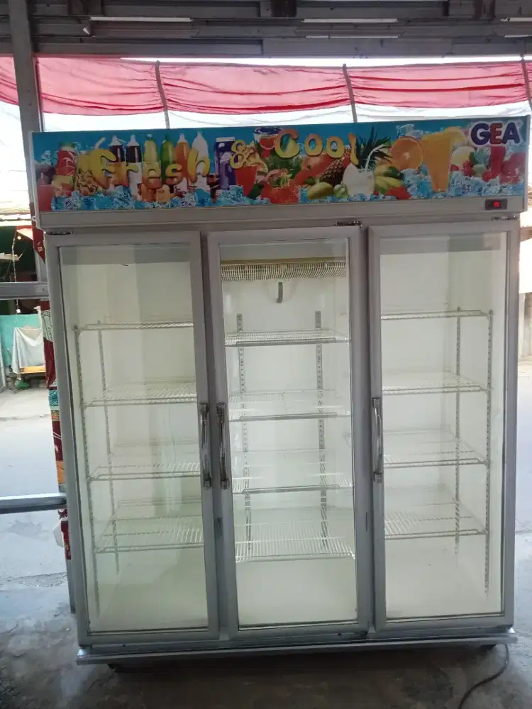 Lemari pendingin Sokis gea & Sanden 3 pintu