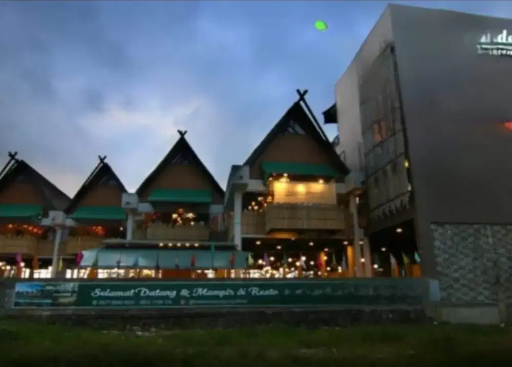 Restaurant Jalan Raya Puncak Gadog Cipayung