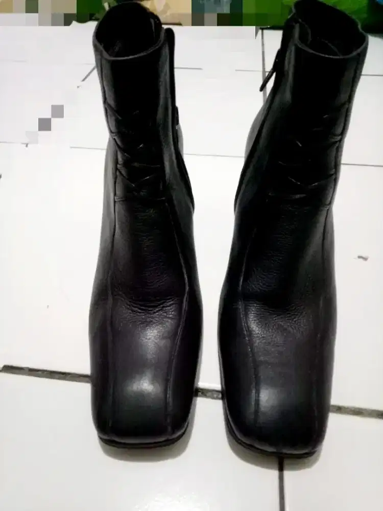 Jual sepatu kulit DONATELLO Original .SIZE 40