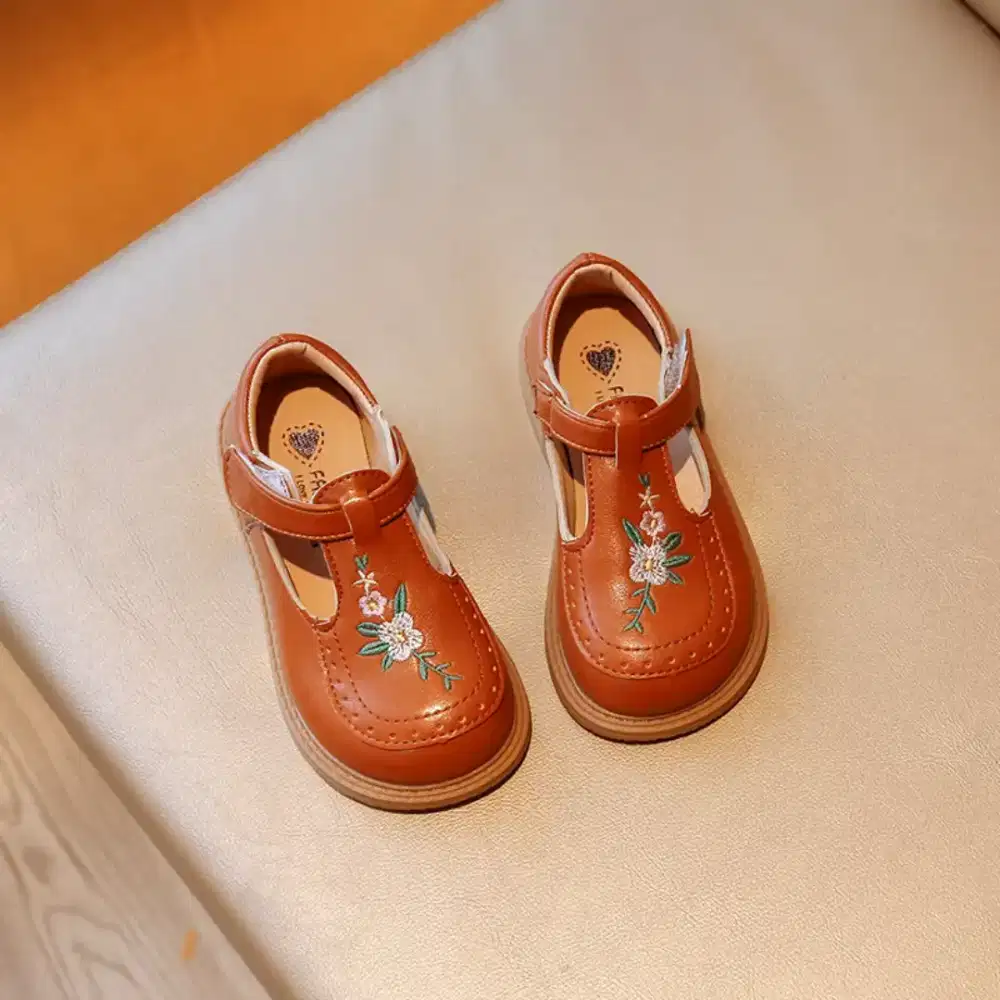 Sepatu anak perempuan premium importt